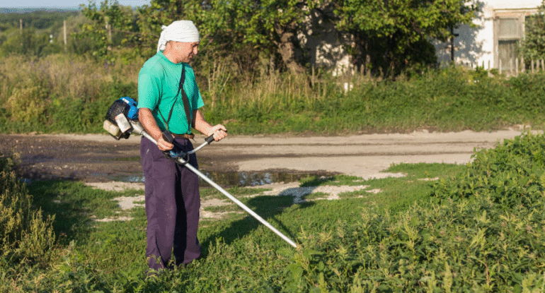 Lawn Mowing & Gardening Experts in Newport VIC